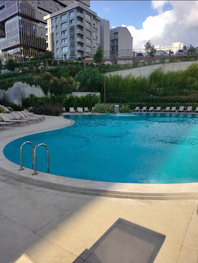Daire Luxury 1+1 Apt In Sinpas Queen Bomonti *